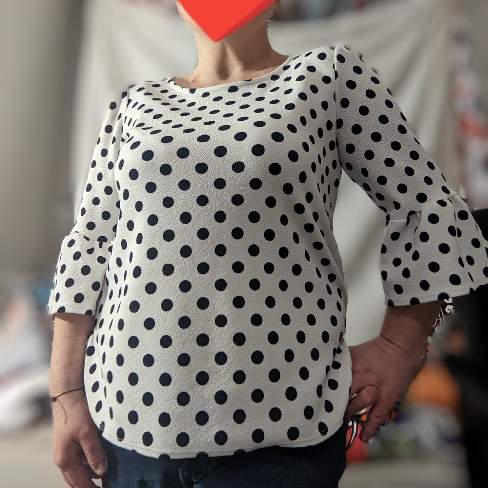 Black and white polka dot, bell sleeve top/blouse Forever 21 Papaya Old Navy